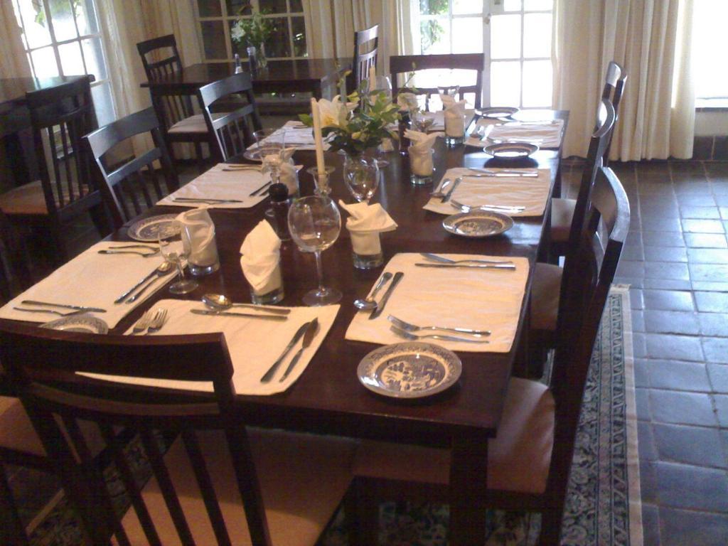 Chartwell Castle & Guest House 외부 사진